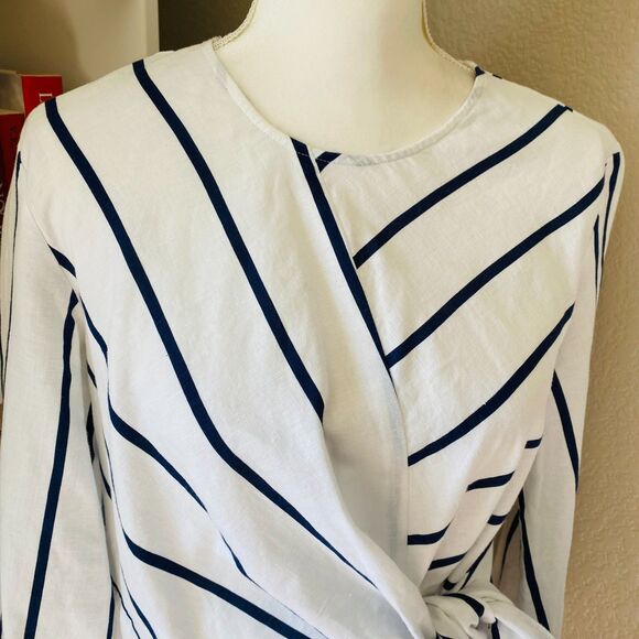 ZARA White Blue Stripe Front-Side Tie Front Long Sleeve Folded Cuffs Top Size XS - Picture 2 of 6